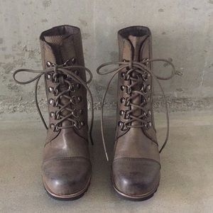 sorel wedge look alike